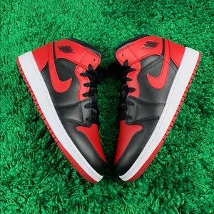 Best 25+ Deals for Air Jordan 1 Banned 